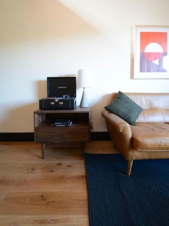 Imagen de la habitación del Hotel Timber Cove Resort. Foto 6