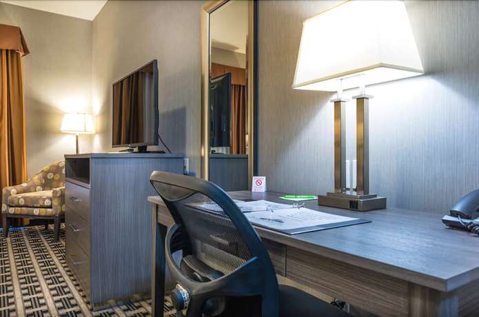 Imagen de la habitación del Hotel Timber Ridge Inn And Suites. Foto 8