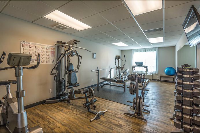 Imagen de los interiores del Hotel Timber Ridge Inn And Suites. Foto 19