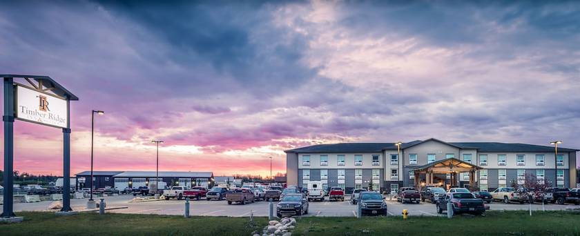 Imagen general del Hotel Timber Ridge Inn And Suites. Foto 1