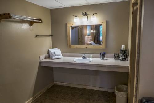 Imagen de la habitación del Hotel Timber Ridge Lodge. Foto 8