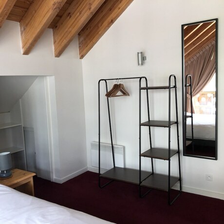 Imagen de la habitación del Hotel Timberlodge. Foto 14