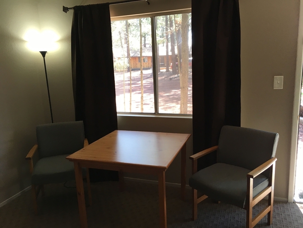 Imagen de la habitación del Hotel Timberlodge Inn. Foto 9