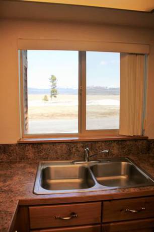 Imagen de la habitación del Hotel Timbers At Island Park Village Resort. Foto 3