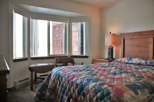 Imagen de la habitación del Hotel Timbers At Island Park Village Resort. Foto 6