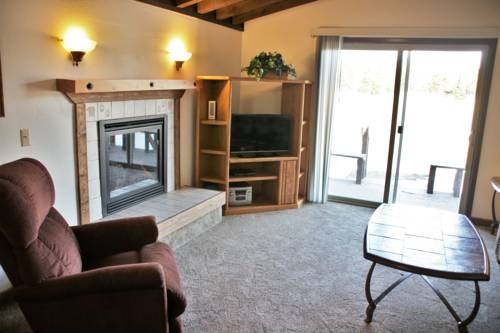 Imagen de la habitación del Hotel Timbers At Island Park Village Resort. Foto 12