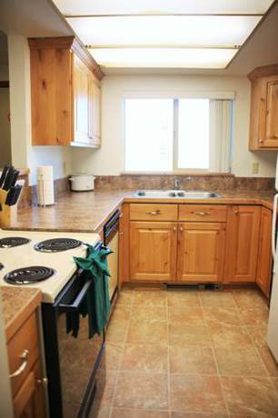 Imagen de la habitación del Hotel Timbers At Island Park Village Resort. Foto 16