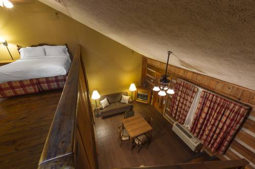 Imagen de la habitación del Hotel Timbers Lodge. Foto 6