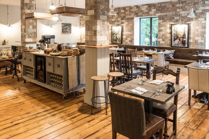 Imagen del bar/restaurante del Hotel Timbrell's Yard. Foto 7