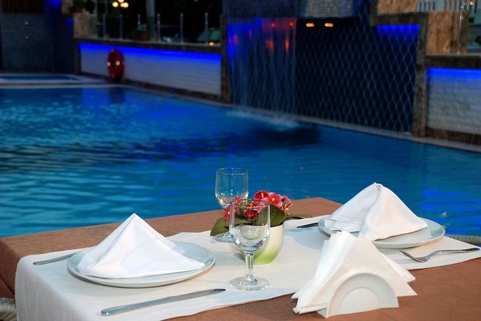 Imagen del bar/restaurante del Hotel Time Beach. Foto 1