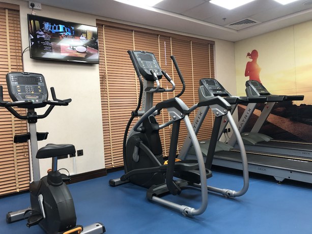 Imagen de los interiores del Hotel Time Express Al Khan. Foto 18