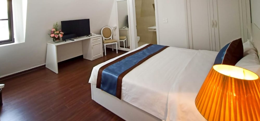 Imagen de la habitación del Hotel Time Lotus Halong. Foto 4