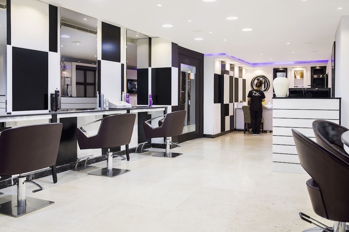 Imagen de los interiores del Hotel Time Oak and Suites. Foto 15