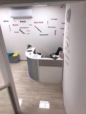 Imagen de los interiores del Hotel Time Out ApartHotel. Foto 19
