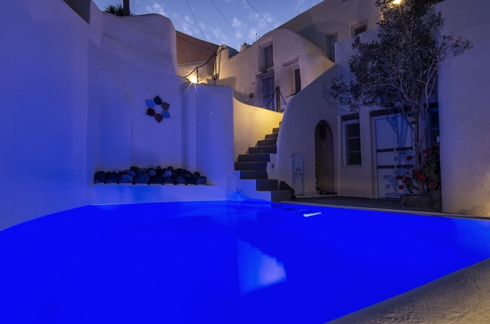 Imagen de la piscina del Hotel Timedrops Santorini. Foto 18
