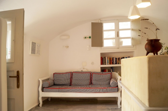 Imagen de los interiores del Hotel Timedrops Santorini. Foto 16