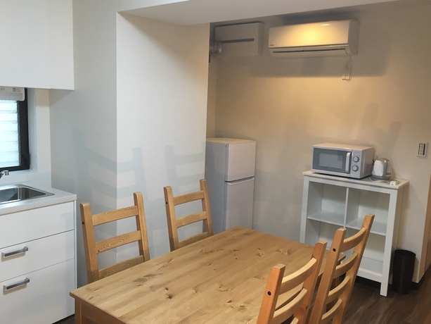 Imagen de los interiores del Hotel Times Inn. Foto 17