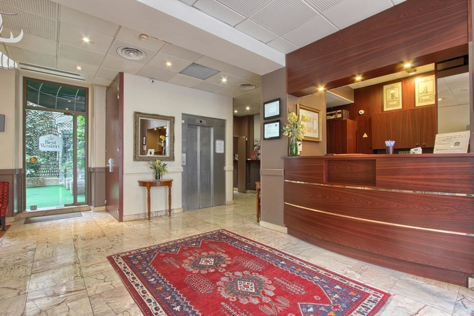 Imagen de los interiores del Hotel Timhotel Invalides Eiffel. Foto 14