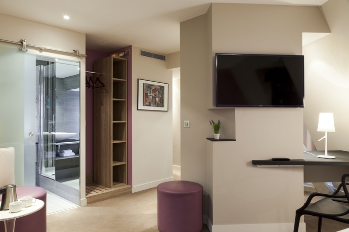 Imagen de los interiores del Hotel Timhotel Montmartre. Foto 16