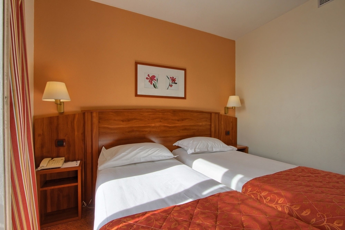 Imagen de la habitación del Hotel Timhotel Montmartre. Foto 12