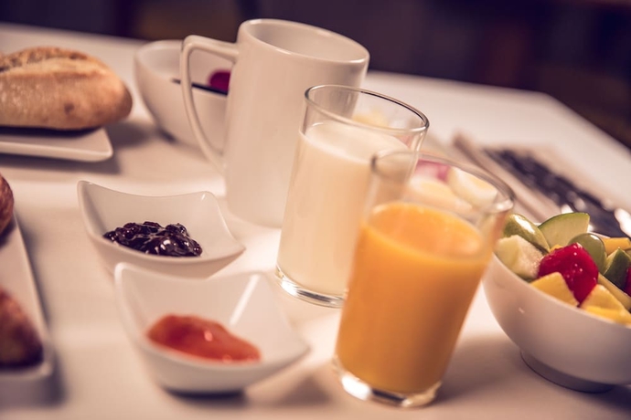 Imagen de la habitación del Hotel Timhotel Opera Blanche Fontaine. Foto 9