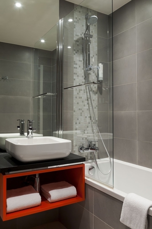 Imagen de la habitación del Hotel Timhotel Opera Blanche Fontaine. Foto 13