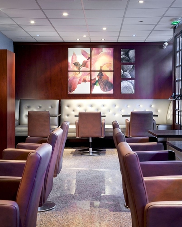 Imagen del bar/restaurante del Hotel Timhotel Paris Gare De L'est. Foto 4