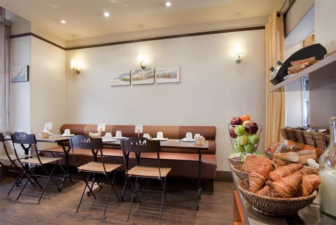 Imagen del bar/restaurante del Hotel Timhotel Paris Gare Du Nord. Foto 6