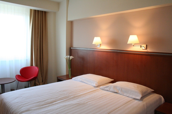 Imagen de la habitación del Hotel Timisoara. Foto 4