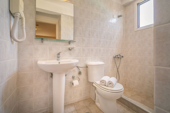 Imagen de la habitación del Hotel Timos. Foto 11