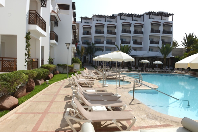 Imagen de la piscina del Hotel Timoulay and Spa Agadir. Foto 14