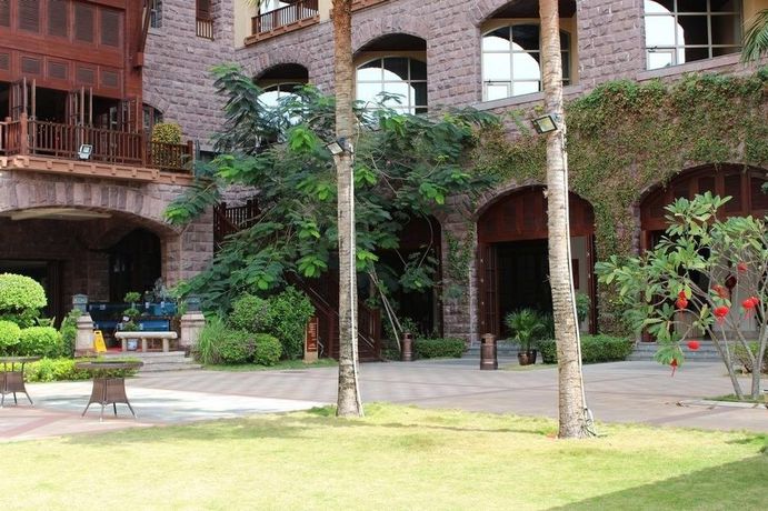 Imagen de los exteriores del Hotel Timton International. Foto 13