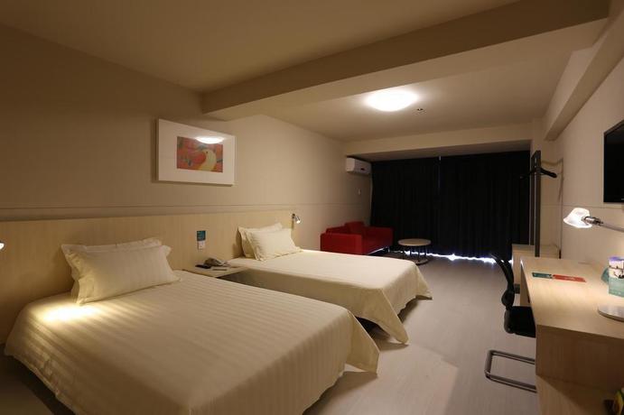 Imagen de la habitación del Hotel Timton International. Foto 6