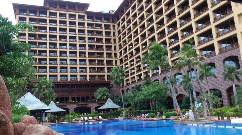 Imagen de los exteriores del Hotel Timton International. Foto 14