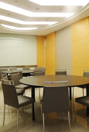 Imagen de los interiores del Hotel Timton International. Foto 17