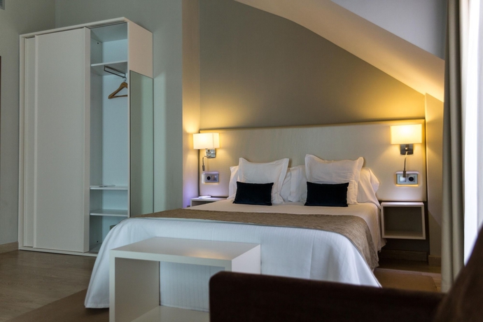 Imagen de la habitación del Hotel Tinas de Pechon. Foto 5