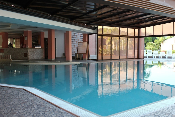 Imagen de la piscina del Hotel Tindari Resort Y Marina Beach. Foto 13