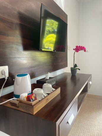 Imagen general del Hotel Tinggian Hill Retreat. Foto 7