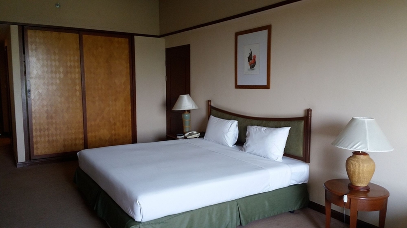 Imagen de la habitación del Hotel Tinidee Bangkok Golf Club. Foto 2