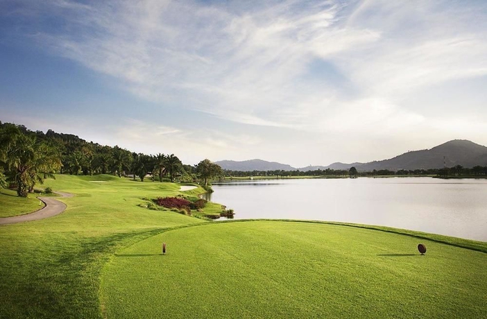 Imagen de los exteriores del Hotel Tinidee Golf Resort Phuket. Foto 5