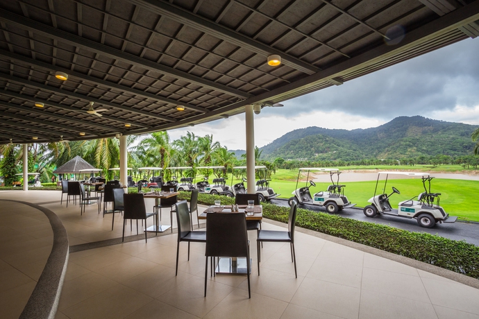 Imagen del bar/restaurante del Hotel Tinidee Golf Resort Phuket. Foto 1