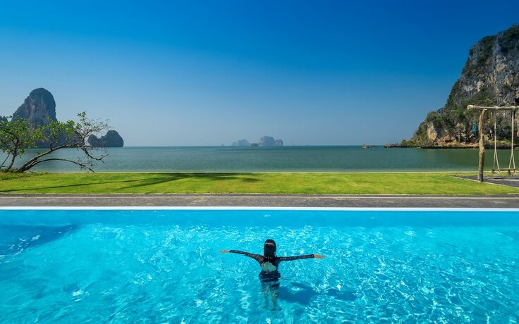 Imagen de la piscina del Hotel Tinidee Hideaway Tonsai Beach Krabi. Foto 36