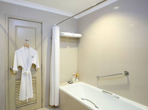 Imagen de la habitación del Hotel Tinidee Ranong. Foto 10
