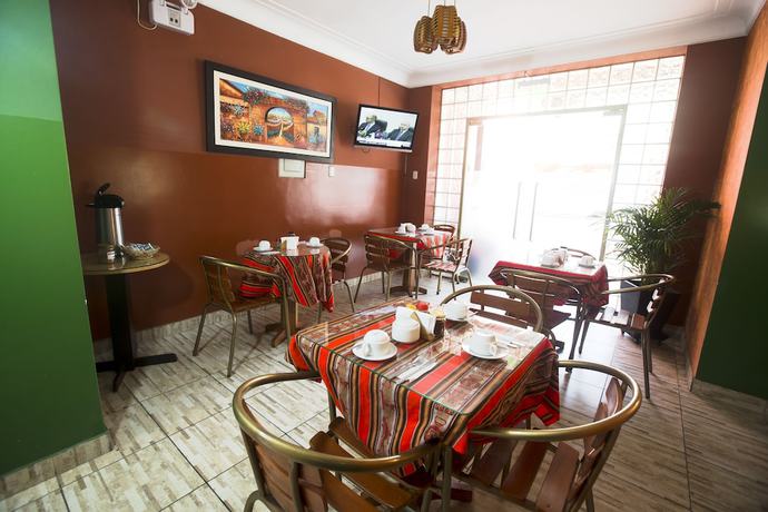 Imagen del bar/restaurante del Hotel Tinkus Inn, Lima Metropolitana. Foto 2