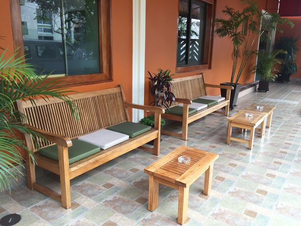 Imagen de los exteriores del Hotel Tinkus Inn, Lima Metropolitana. Foto 12