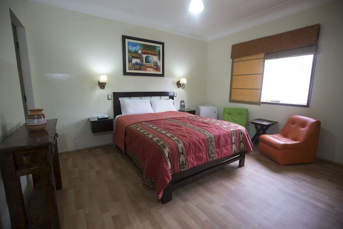 Imagen de la habitación del Hotel Tinkus Inn, Lima Metropolitana. Foto 9