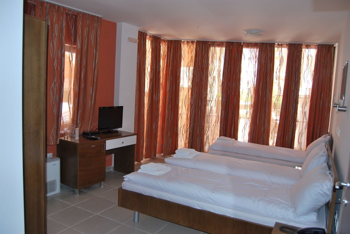 Imagen de la habitación del Hotel Tino Ohrid. Foto 5
