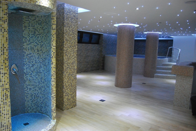 Imagen de la piscina del Hotel Tino Ohrid. Foto 9