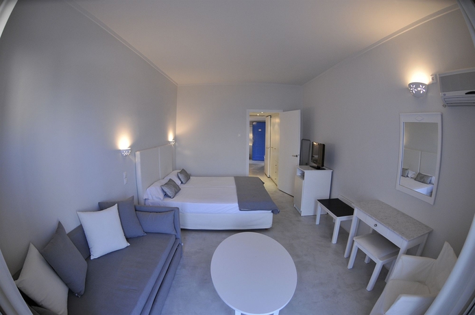Imagen de la habitación del Hotel Tinos Beach. Foto 4