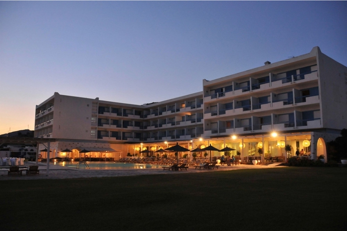 Imagen general del Hotel Tinos Beach. Foto 1
